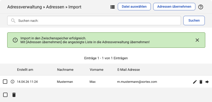 Backend Listenübersicht unter Adressverwaltung Adressen Import mit einem Adresseintrag und einer grünen Erfolgsmeldung