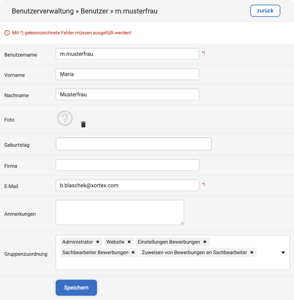 Eingabemaske im Backend unter Benutzerverwaltung zum Erstellen eines neuen Benutzers