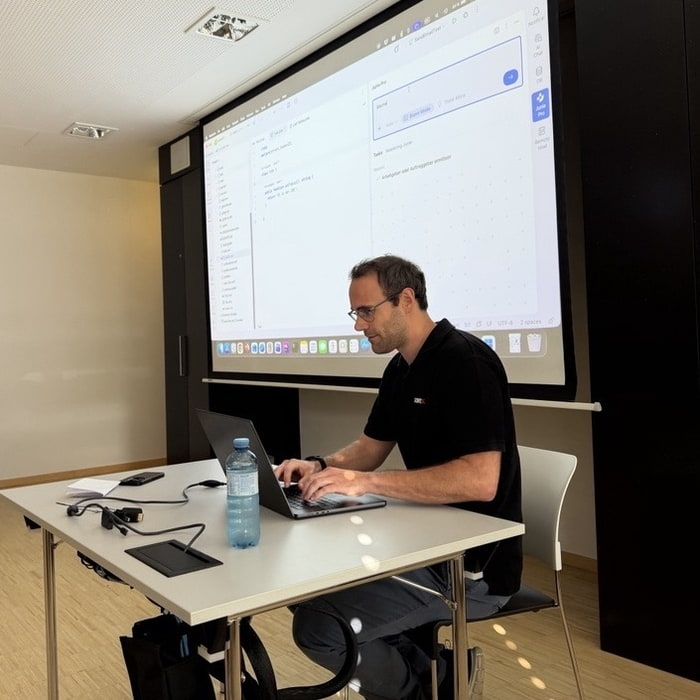 Let's talk dev: KI in der Entwicklungs­umgebung